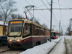 Центр развития транспортных систем напоминает водителям о правилах парковки вблизи трамвайных путей