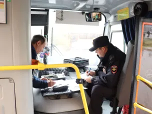 Проведена проверка работы автобусов в микрорайоне Бурнаковский