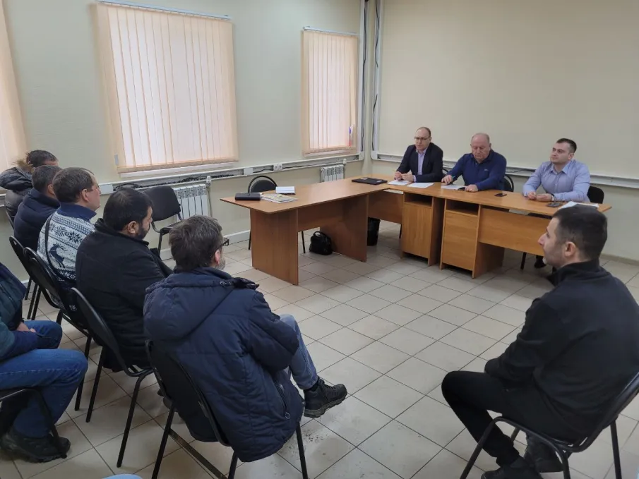 В ООО "Футбол" предупредили водителей о жесткой ответственности за проезд остановок