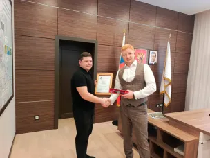 Водитель автобуса №78 поощрен за оперативную помощь пассажиру