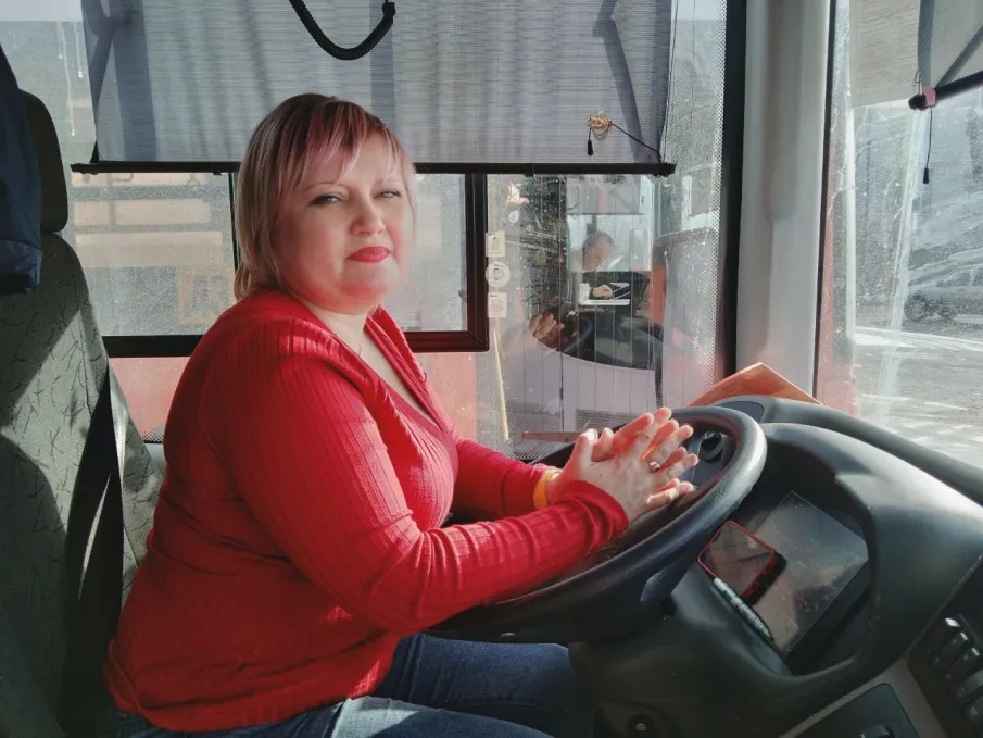 Очаровательная леди маршрута А-43