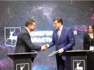 Глеб Никитин подписал соглашение о развитии инфраструктуры для электротранспорта